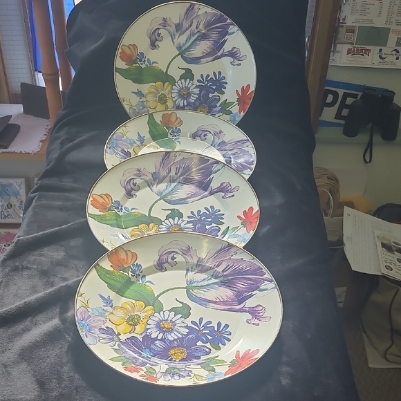 Makenzie-Childs Other - Makenzie-Childs Flower Market Dinner Plates